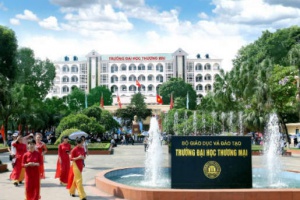 Điểm chuẩn Đại học Thương Mại năm 2020